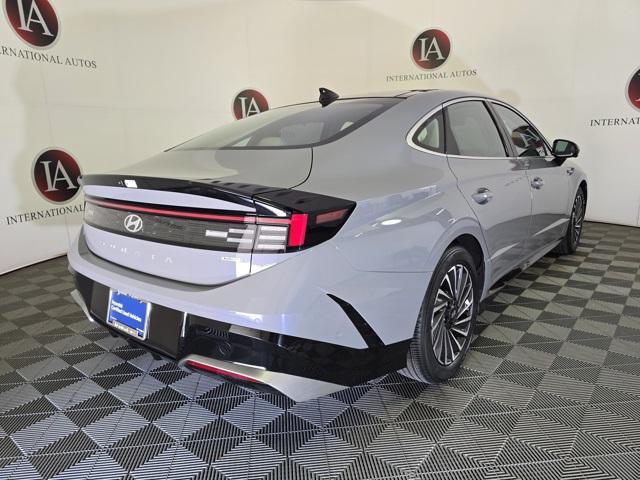 used 2024 Hyundai Sonata Hybrid car, priced at $30,895