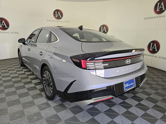 used 2024 Hyundai Sonata Hybrid car, priced at $30,895