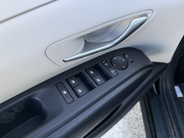 new 2026 Hyundai TUCSON Hybrid car, priced at $34,169