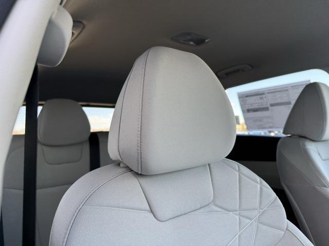 new 2026 Hyundai TUCSON Hybrid car, priced at $34,169