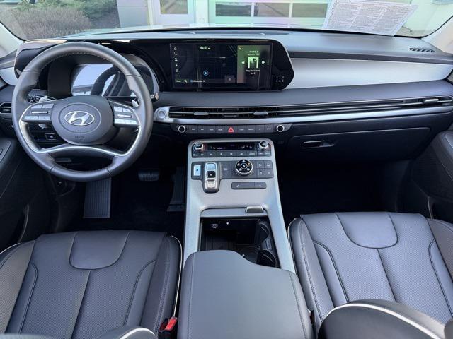 used 2025 Hyundai Palisade car, priced at $42,295