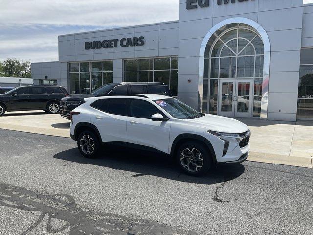 used 2025 Chevrolet Trax car, priced at $21,899