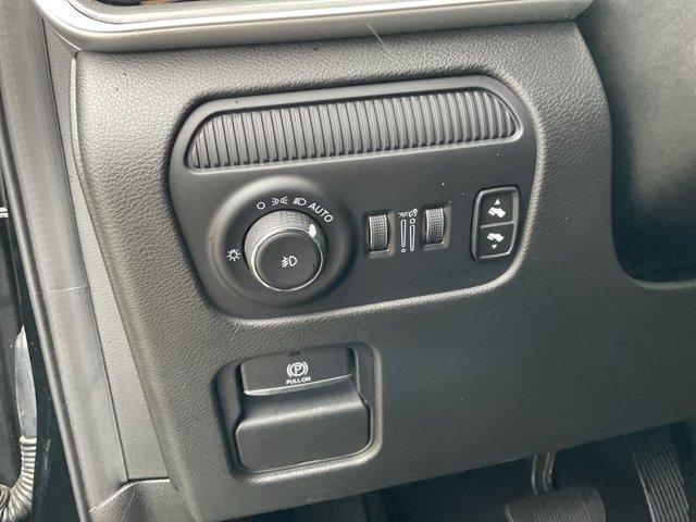 used 2024 Jeep Wagoneer L car, priced at $37,999