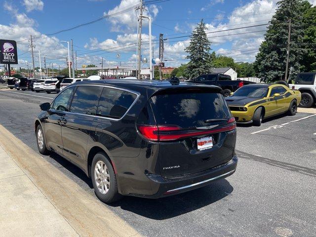 used 2023 Chrysler Pacifica car, priced at $23,636