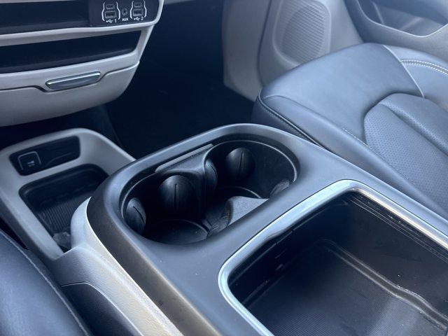 used 2024 Chrysler Pacifica car, priced at $27,500