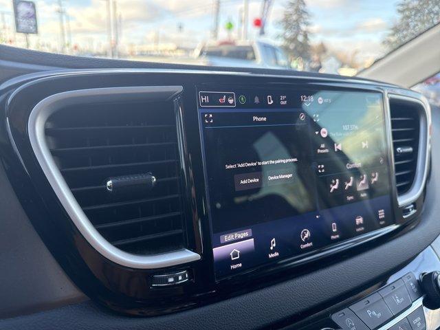 used 2024 Chrysler Pacifica car, priced at $27,500