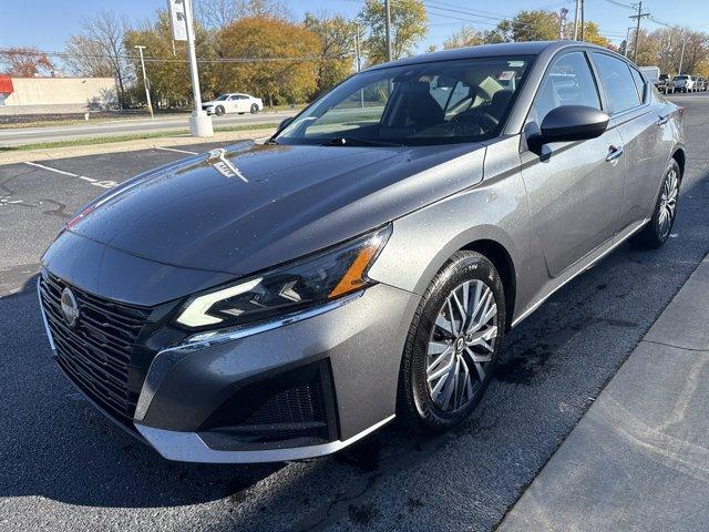 used 2023 Nissan Altima car, priced at $16,554
