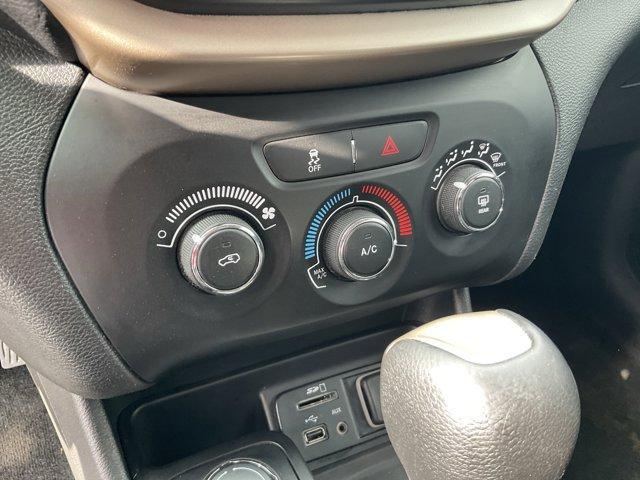 used 2014 Jeep Cherokee car, priced at $12,500