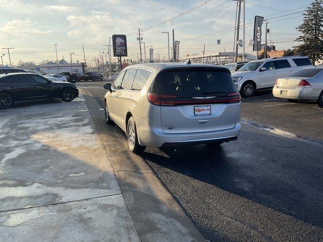 used 2024 Chrysler Pacifica car, priced at $27,800