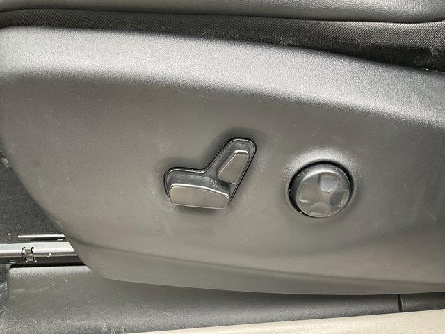 used 2023 Chrysler Pacifica car, priced at $21,999