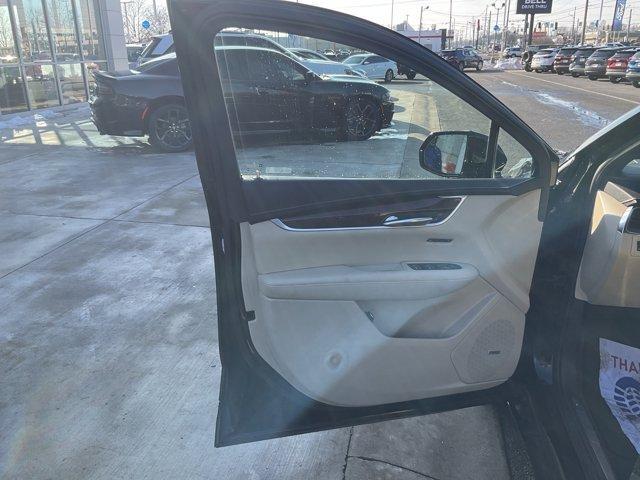 used 2019 Cadillac XT5 car, priced at $16,400