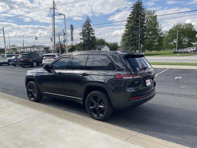 used 2024 Jeep Grand Cherokee car, priced at $35,131