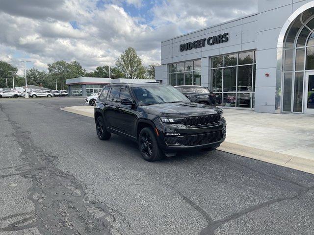used 2024 Jeep Grand Cherokee car, priced at $35,131