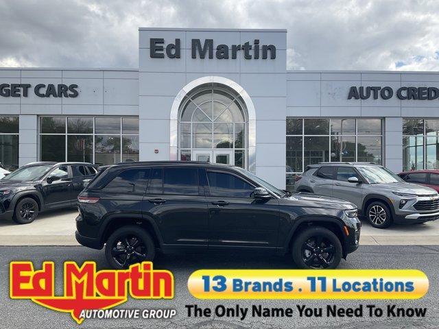 used 2024 Jeep Grand Cherokee car, priced at $35,131