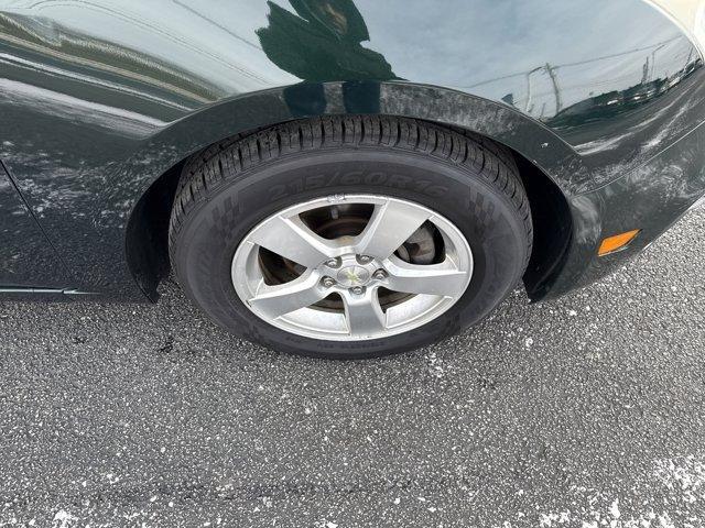 used 2015 Chevrolet Cruze car, priced at $9,500