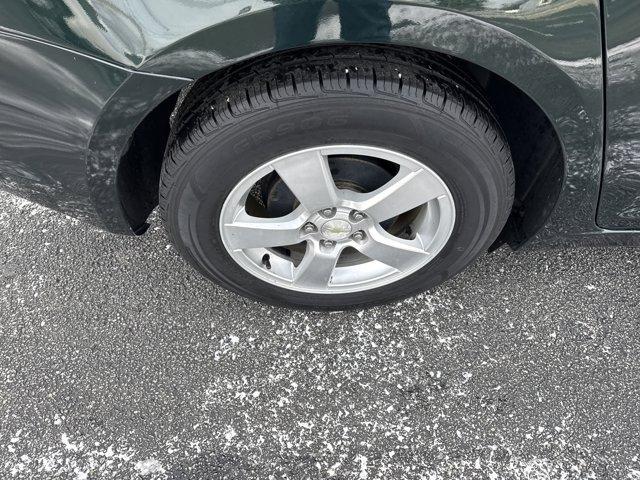 used 2015 Chevrolet Cruze car, priced at $9,500