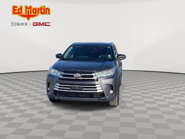 used 2018 Toyota Highlander car, priced at $19,644