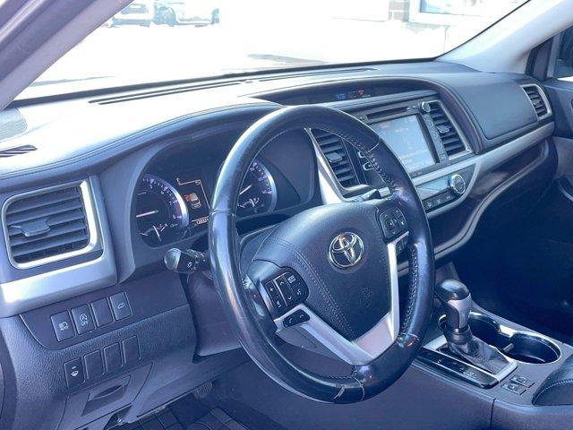 used 2018 Toyota Highlander car, priced at $19,644