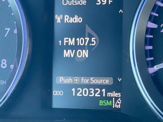 used 2018 Toyota Highlander car, priced at $19,644