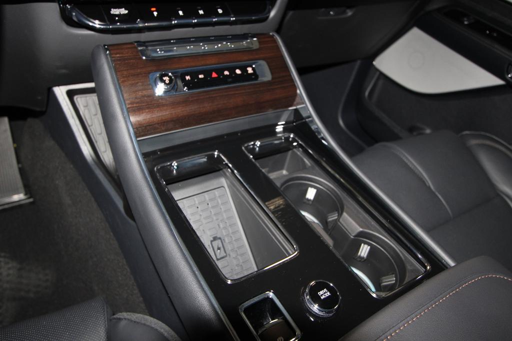 new 2026 Lincoln Aviator car, priced at $74,996