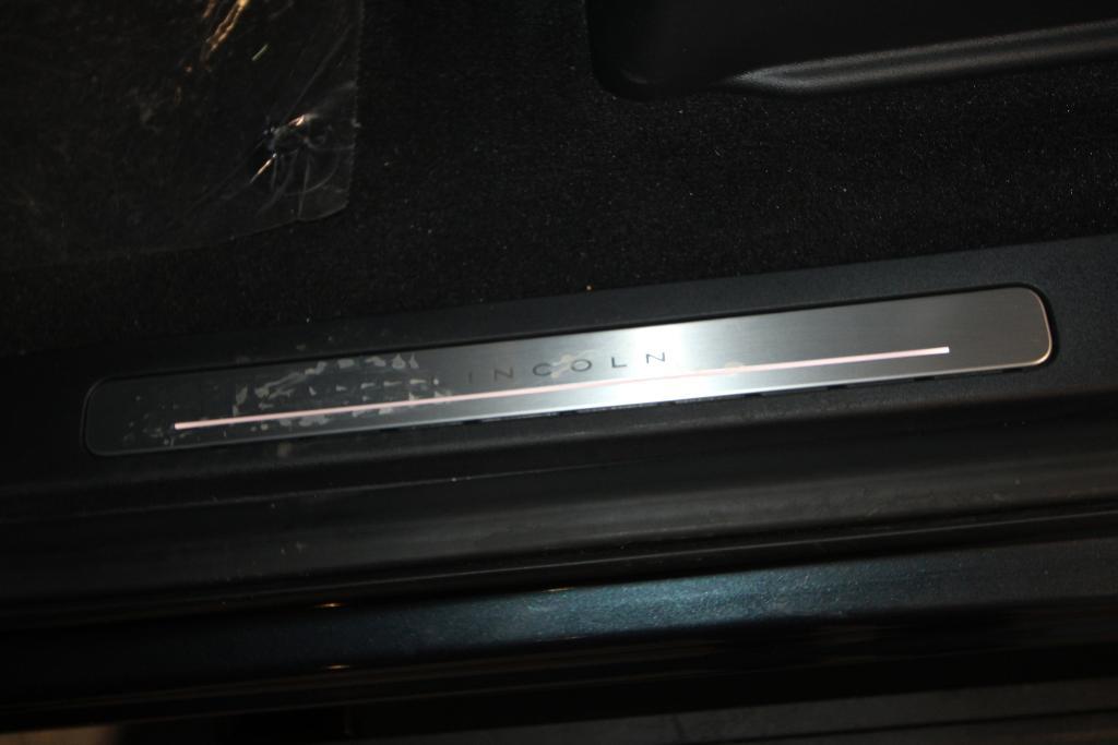 new 2025 Lincoln Navigator car, priced at $95,500