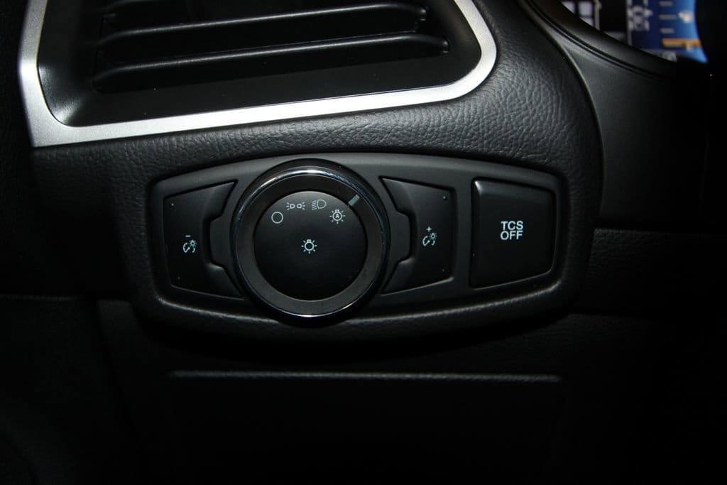 used 2024 Ford Edge car, priced at $29,627