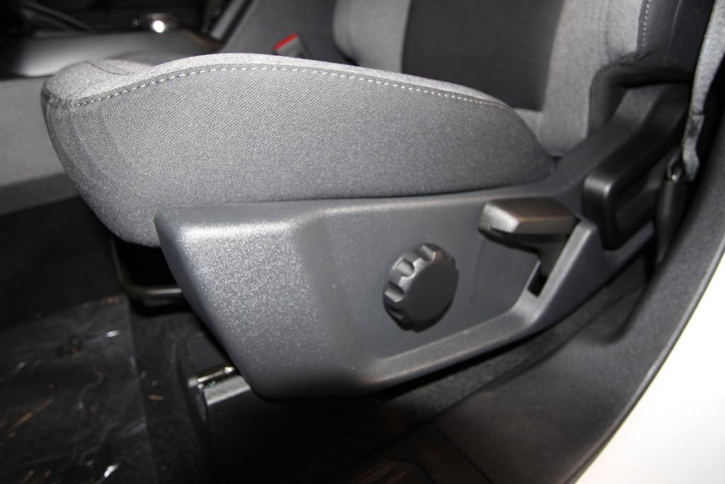 new 2025 Ford Bronco car, priced at $39,962