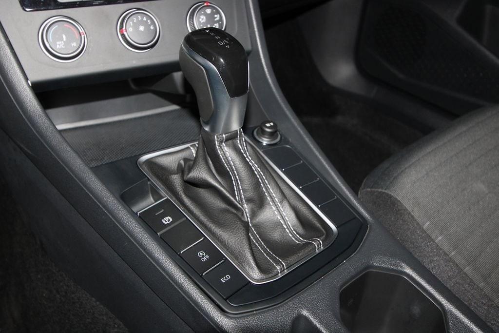 used 2024 Volkswagen Jetta car, priced at $22,045