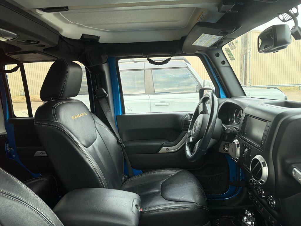 used 2015 Jeep Wrangler Unlimited car, priced at $19,876