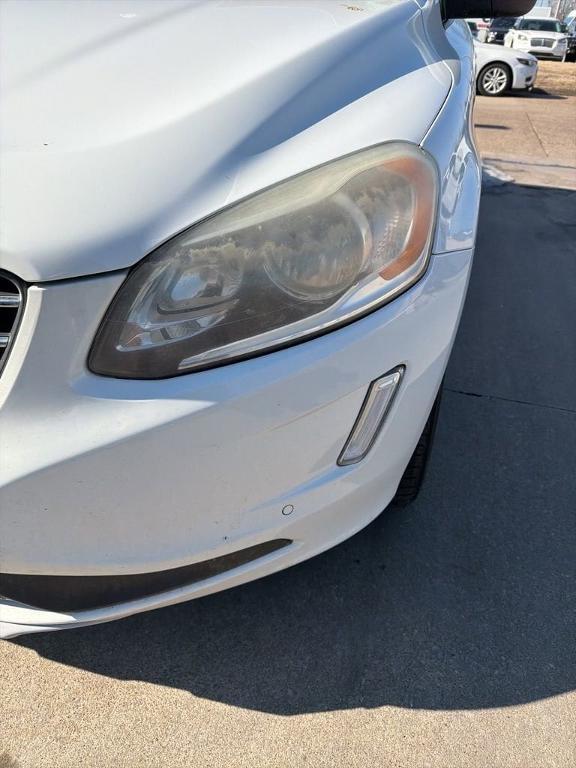 used 2016 Volvo XC60 car, priced at $5,991