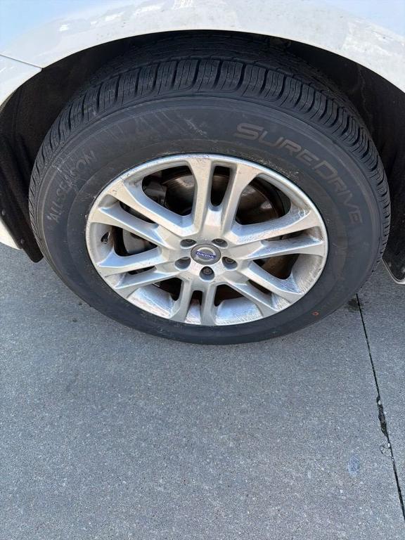 used 2016 Volvo XC60 car, priced at $5,991