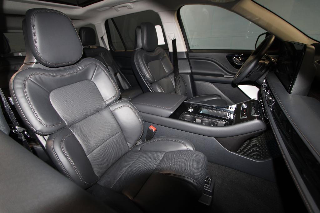 new 2026 Lincoln Aviator car, priced at $75,870