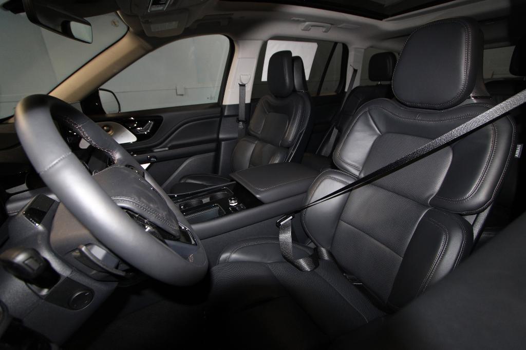 new 2026 Lincoln Aviator car, priced at $75,870