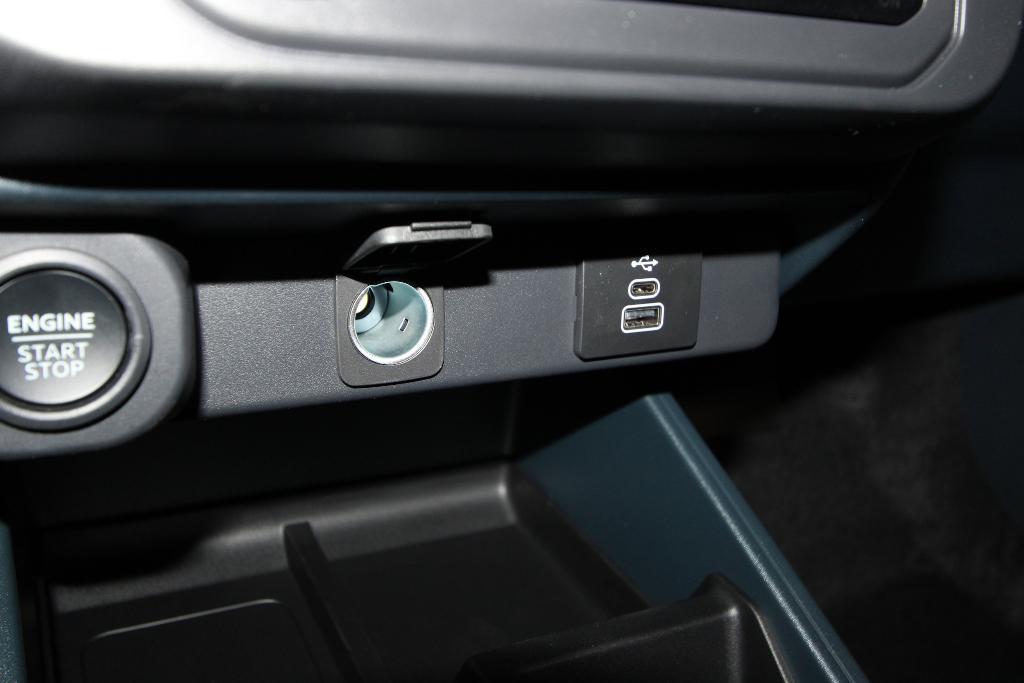 new 2025 Ford Maverick car, priced at $34,103