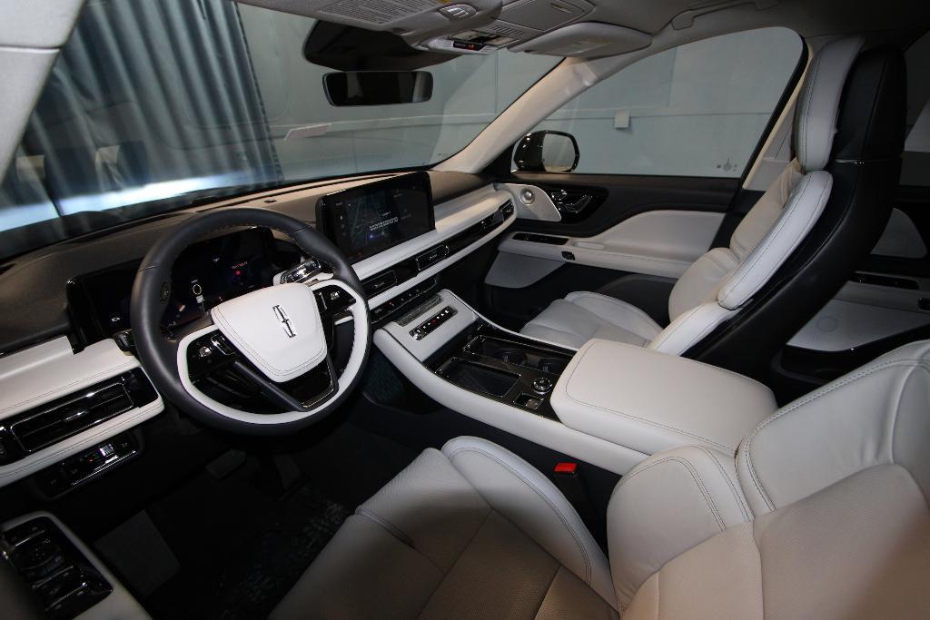 new 2026 Lincoln Aviator car, priced at $73,090