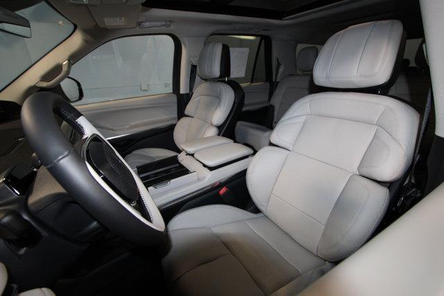 new 2025 Lincoln Navigator car, priced at $103,899