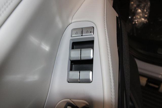 new 2025 Lincoln Navigator L car, priced at $106,675