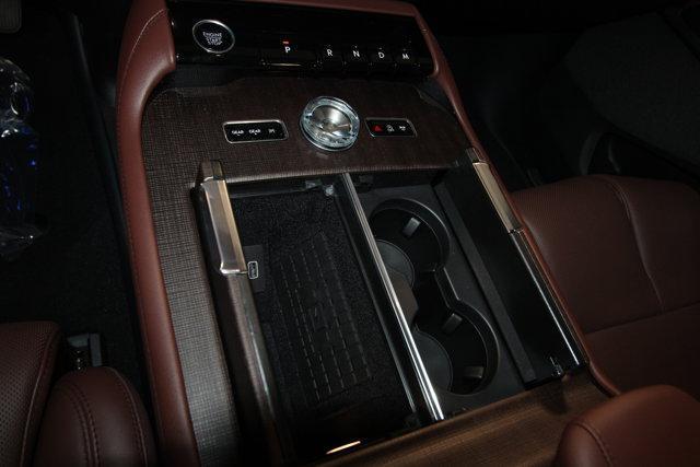 new 2025 Lincoln Navigator L car, priced at $103,925