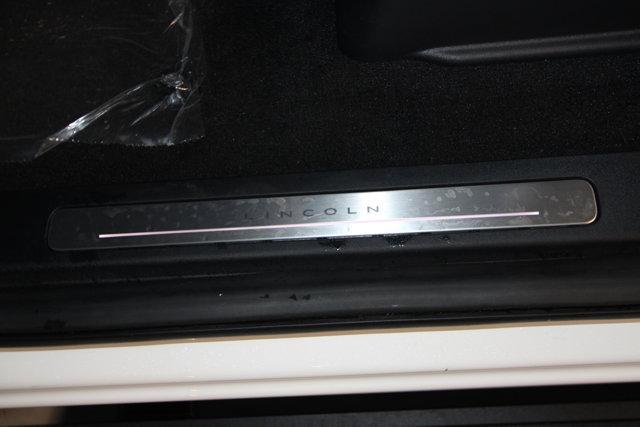 new 2025 Lincoln Navigator L car, priced at $103,925