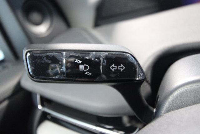 new 2025 Lincoln Navigator car, priced at $100,935