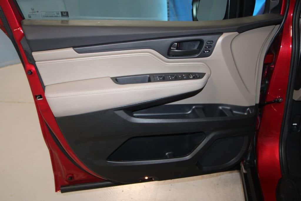 used 2024 Honda Odyssey car, priced at $38,228