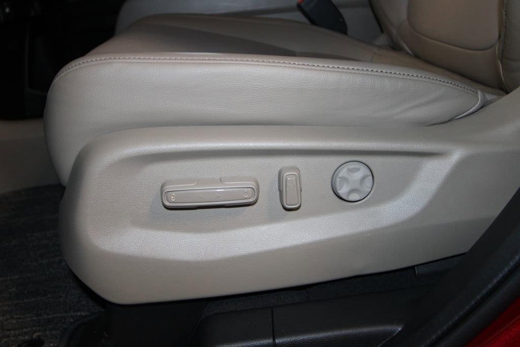 used 2024 Honda Odyssey car, priced at $38,228