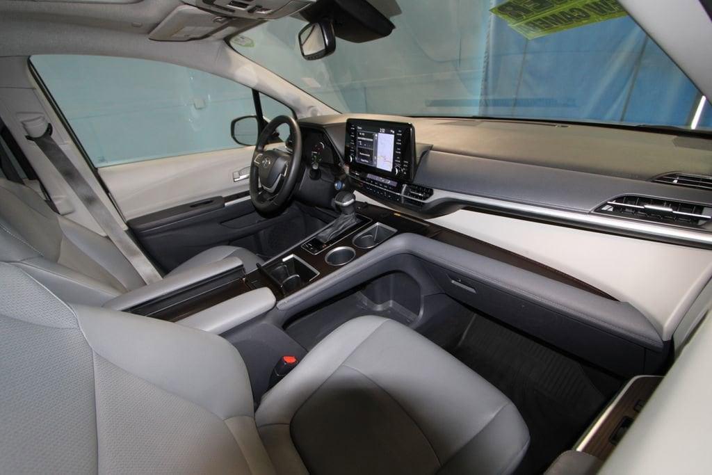 used 2024 Toyota Sienna car, priced at $44,661