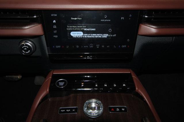 new 2025 Lincoln Navigator L car, priced at $106,250