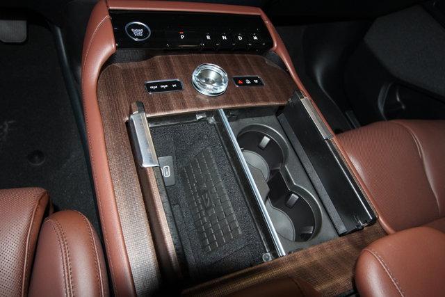 new 2025 Lincoln Navigator L car, priced at $106,250