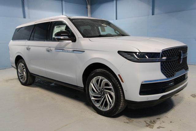 new 2025 Lincoln Navigator L car, priced at $106,575