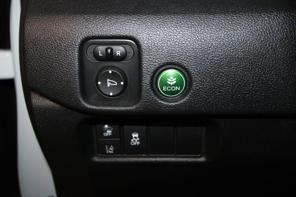 used 2022 Honda Pilot car, priced at $35,626