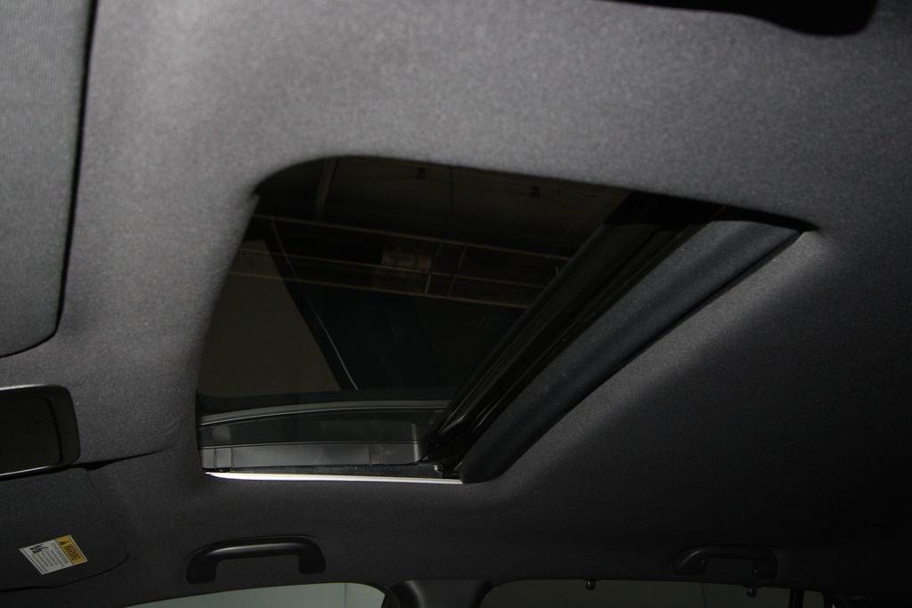 used 2022 Honda Pilot car, priced at $35,626