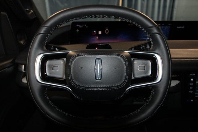 new 2026 Lincoln Navigator L car, priced at $110,205