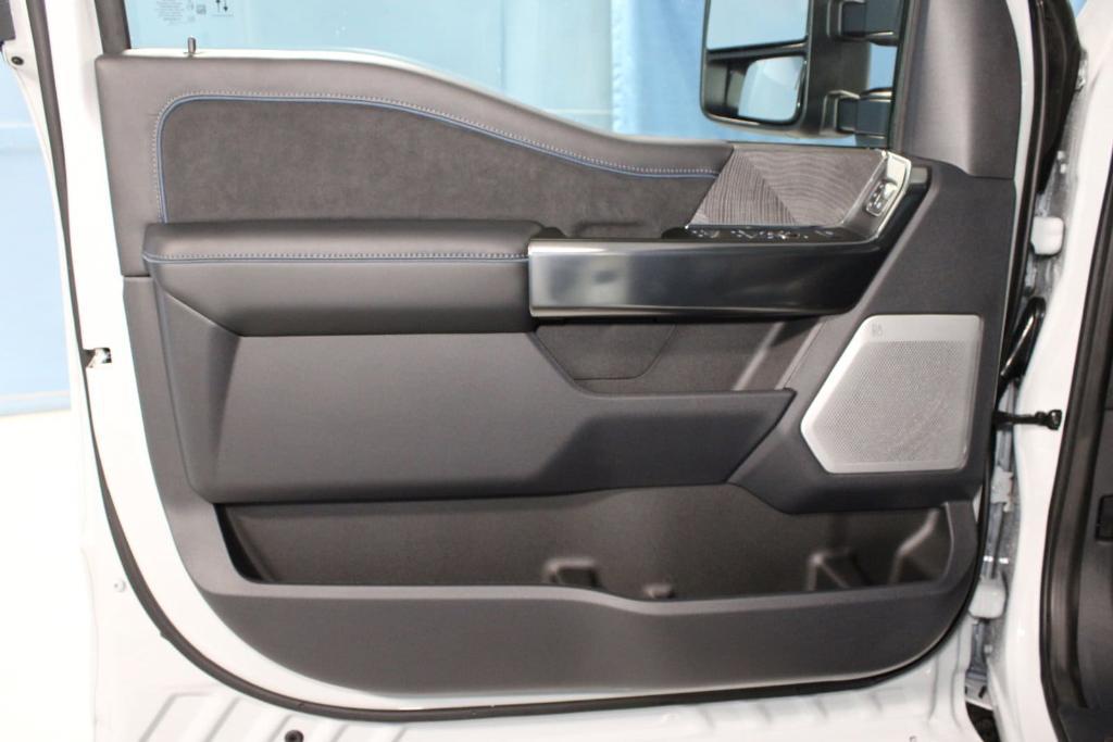 new 2025 Ford F-250 car, priced at $84,549